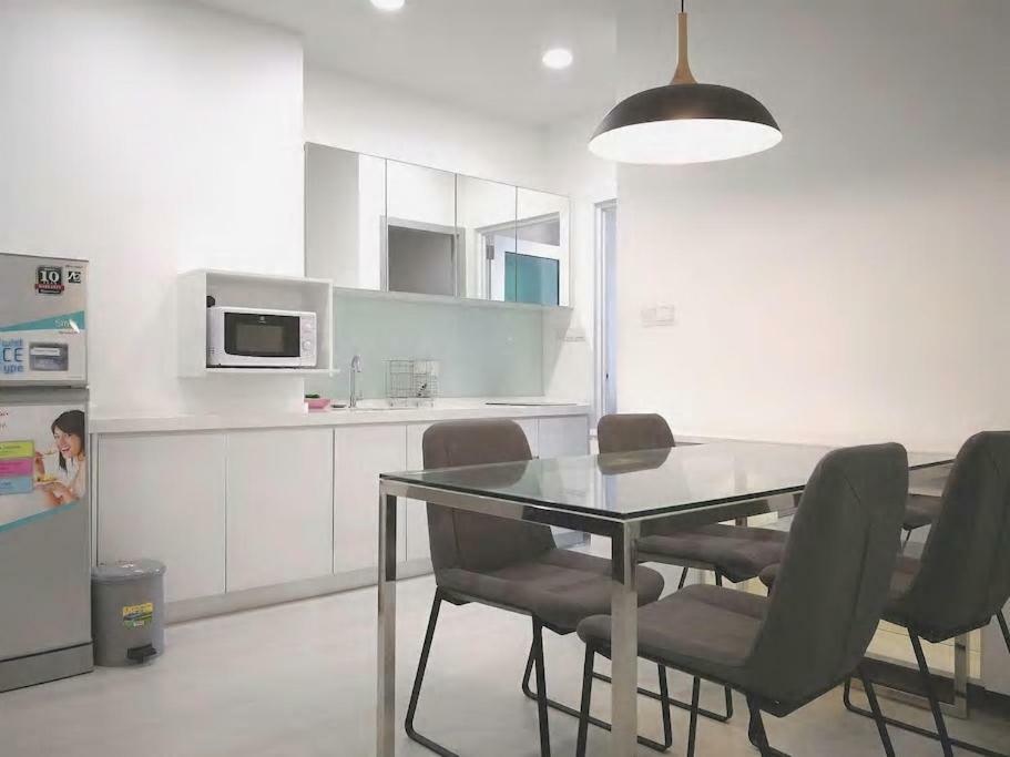 Penang Studio Suite In Georgetown ภายนอก รูปภาพ